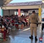 Policiais-da-Ronda-Escolar-Portal-do-Sertao-participam-da-reuniao-de-pais-e-mestres-na-Escola-Municipal-Ana-Brandoa-300x146-1