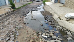 Rua-Antonio-Carvalho-Caseb-Foto-Ed-Santos-Acorda-Cidade-300x169-1