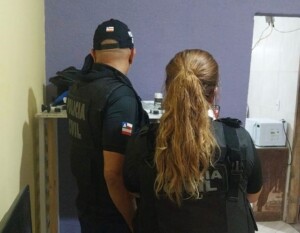 Suspeito-de-pedofilia-preso-Foto-Policia-Civil-300x233-1