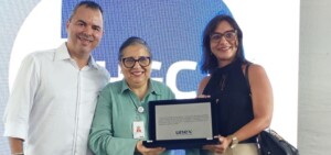 Unex-participa-das-comemoracoes-aos-40-anos-do-Hospital-Geral-Cleriston-Andrade-300x141-1