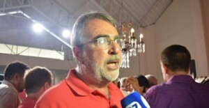 Waldenor-a-Prefeitura-de-Vitoria-da-Conquista-300x155-1