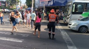 comercio-de-feira-de-santana-2024-foto-paulo-jose-acorda-cidade-300x165-1