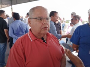 ex-deputado-lucio-vieira-lima-foto-reporter-paulo-jose-acorda-cidade-300x225-1