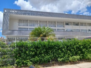 forum-desembargador-filinto-bastos-foto-reporter-ney-silva-acorda-cidade-300x225-1