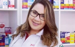 gabrielagomessanto_farmaceutica-300x188-1