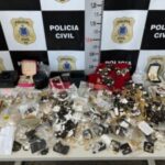 joias-recuperadas-em-feira-de-santana-Foto-Policia-Civil-300x225-1