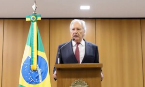 ministro-da-Justica-e-Seguranca-Publica-Ricardo-Lewandowski-300x180-1