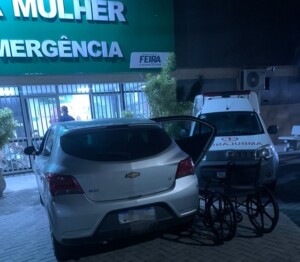 mulher-da-a-luz-a-bebe-no-caminho-do-hospital-foto-arquivo-pessoal-300x262-1
