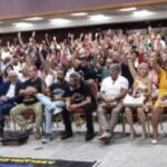 policiais-civis-em-assebleia-300x203-1