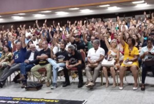 policiais-civis-em-assebleia-300x203-1