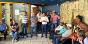 reuniao-com-o-secretario-municipal-de-Agricultura-Alexandre-Monteiro-300x151-1