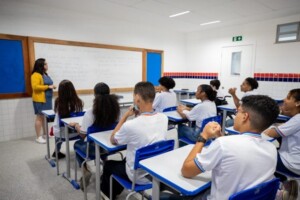 sala-de-aula-foto-Amanda-Chung-SEC-BA-300x200-1