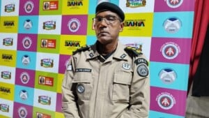 Antonio-Lopes-Comandante-do-CPR-L-Foto-Reporter-Ed-Santos-Acorda-Cidade-300x169-1