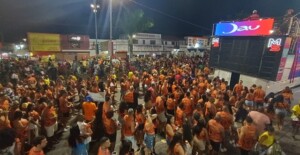 Bloco-Poli-Mania-fy-Iasmim-Santos-acorda-cidade1-300x155-1