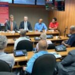 Coelba-e-alvo-de-criticas-de-deputado-e-trabalhadores-Empresa-promete-ajustes-300x225-1