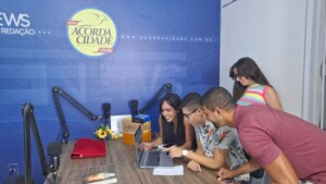 Equipe-Acorda-Cidade-Cobertura-da-Micareta-Foto-Acorda-Cidade-300x169-1
