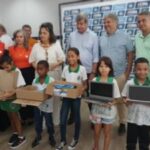 Escola-no-bairro-Papagaio-e-inaugurada-Foto-Ney-Silva-Acrda-Cidade.jpg2_-300x225-1