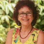 Escritora-Rosana-Murray-Foto-Secretaria-de-Educacao-de-Sao-Sebastiao-300x231-1