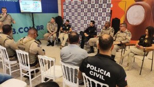 Evento-sobre-operacao-das-PM-E-PC-na-Micareta-2024-ft-Ed-Santos-Acorda-Cidade-300x169-1