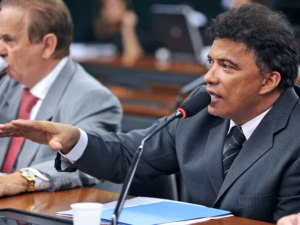 Foto-Brizza-Cavalcante-Agencia-Camara-dos-Deputados-300x225-1
