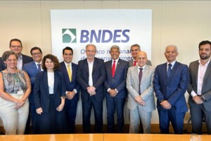 GOVERNADOR-JERONIMO-BNDES-FOTO-Eudes-Benicio-GOVBA-300x200-1