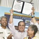 Governador-sanciona-lei-que-torna-laudos-para-autismo-e-Sindrome-de-Down-permanentes-300x191-1