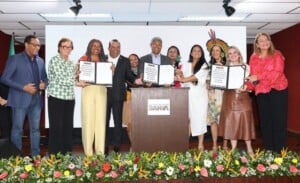 Governo-da-Bahia-nomeia-657-educadores7-300x183-1