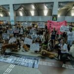 Manifestantes-realizaram-o-ato-no-aeroporto-na-manha-deste-domingo-Foto-Uendel-Galter-Ag-A-Tarde