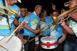 Micareta-de-Feira-jeronimo-rodrigues-Fotos_-Joa-Souza_-GOVBAApp-Image-2024-04-06-at-15.36.31-1-300x200-1