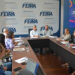 Prefeitura-de-Feira-e-Defensoria-Publica-alinham-assistencia-a-migrantes-venezuelanos-Foto-ACM.jpg1_-300x200-1