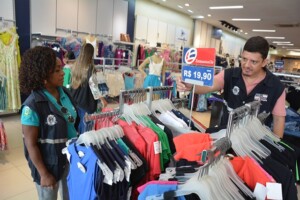 Procon-Black-Friday-GALERIA-foto-Jorge-Magalhaes-61-300x200-1
