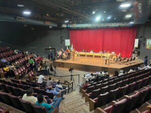 Sessao-da-Camara-de-Feira-de-Santana-no-Amelio-Amorim-Foto-Divulgacao-Camara-de-Vereadores-300x225-2