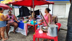 Vendedores-Ambulantes-Ed-Santos-Acorda-Cidade-300x169-1