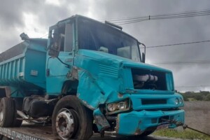 acidente-com-cacamba-em-Brumado-300x200-1