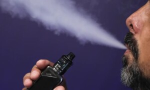 cigarroeletronico_Foto_Joedson_Alves_Agencia_Brasil-300x180-1