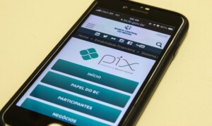 pix-celular-agencia-brasil-marcelo-casal-jr-640-300x179-1