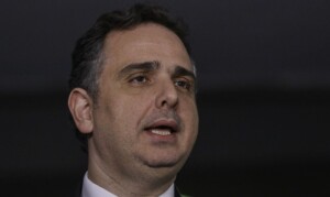 pzzb5928-fabio-rodrigues-pozzebom-pacheco-brasil-politica-640-300x179-1
