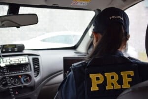 Agente-da-PRF-Foto-PRF-300x200-1