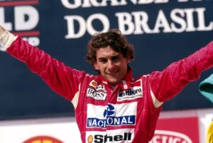Ayrton-Senna-Foto-Reproducao-F-Twitter-300x201-1