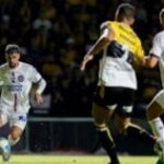 Bahia-volta-a-vencer-o-Criciuma-foto-Tiago-Caldas-ec-bahia-copa-do-br-300x158-1