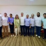 Conselho-Politico-da-pre-campanha-de-Ze-Neto-lanca-movimento-Uniao-por-Feira-para-ouvir-o-povo-sobre-o-futuro-da-cidade-Foto-Assessoria-300x180-1