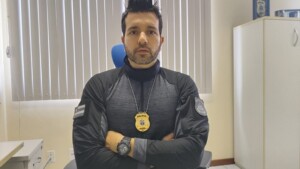 Delegado-Yves-Correia-Foto-Ed-Santos-Acorda-Cidade-300x169-1