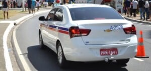 Desenbahia-passa-a-financiar-carro-eletrico-para-taxistas-Foto-Divulgacao-300x141-1