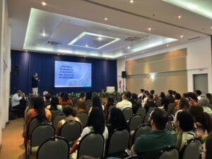 Em-congresso-de-pediatria-medicos-debatem-tratamentos-de-doencas-Foto-Divulgacao.jpeg1_-300x225-1