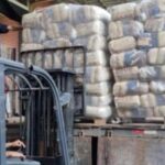 Entrega-de-cestas-de-alimentos-na-Unidade-Armazenadora-da-Conab-em-Canoas-Foto-Conab-Divulgacao-300x200-1