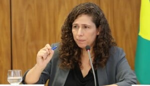 Esther-Dweck-ministra-da-Gestao-e-Inovacao-em-Servicos-Publicos-300x173-1