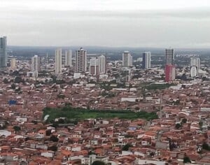 Feira-de-Santana-foto-aerea-credito-Andrea-Trindade-Acorda-Cidade-300x236-1