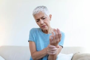 Fibromialga-Foto-Freepik-300x200-1