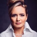 Foto-Isabelle-escritora-229x300-1