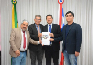 Foto-Juliana-Andrade-Alba-300x210-1